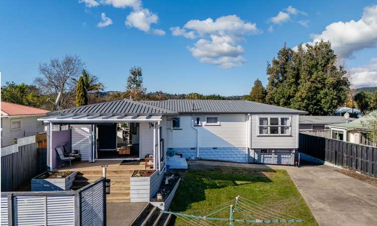 5 Armstrong Avenue_1