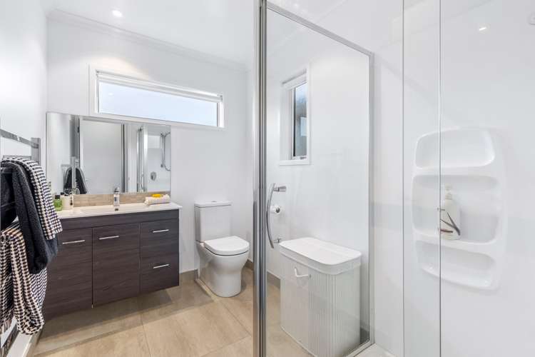 53 Barcliff Terrace Gulf Harbour_12