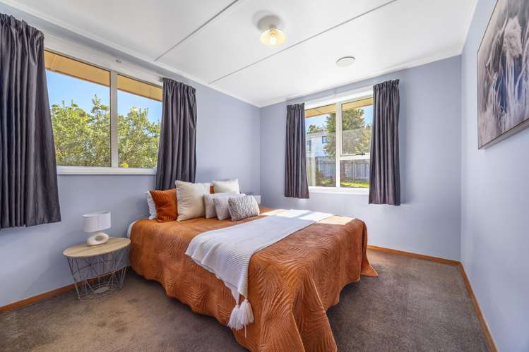 3 Hanlon Street Halfway Bush_15