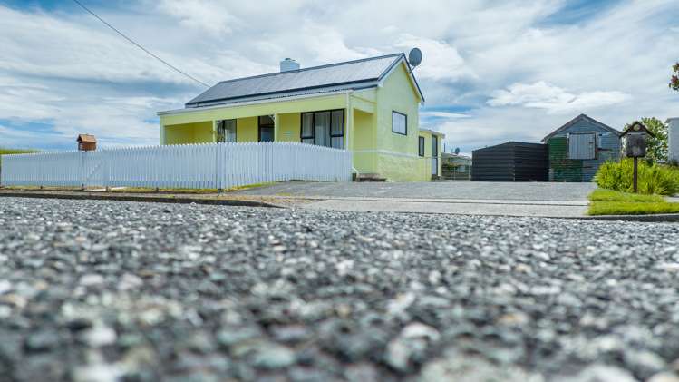 2 Argyle Street Mataura_24