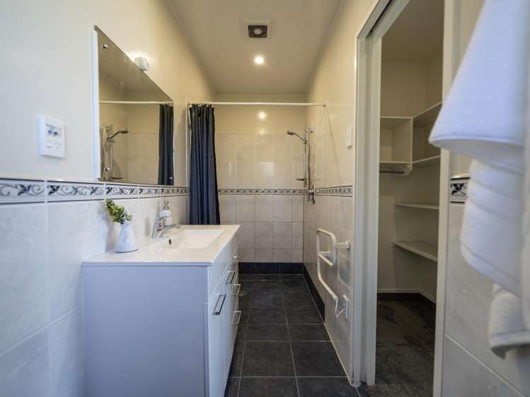 3B & C Strawberry Lane Fernhill_17