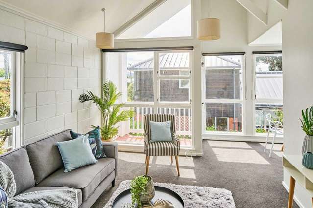 5/3 Kowhai Street, Eastbourne