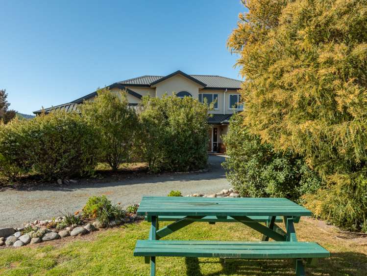 5 Shoreline Place Rarangi_32