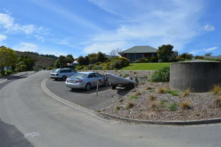 11 Ngaio Grove Robinsons Bay_9