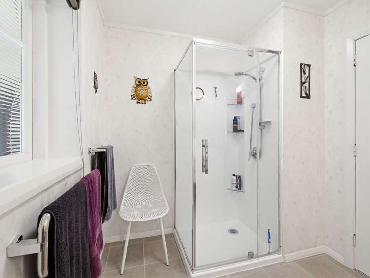 43 Norfolk Crescent Feilding_21