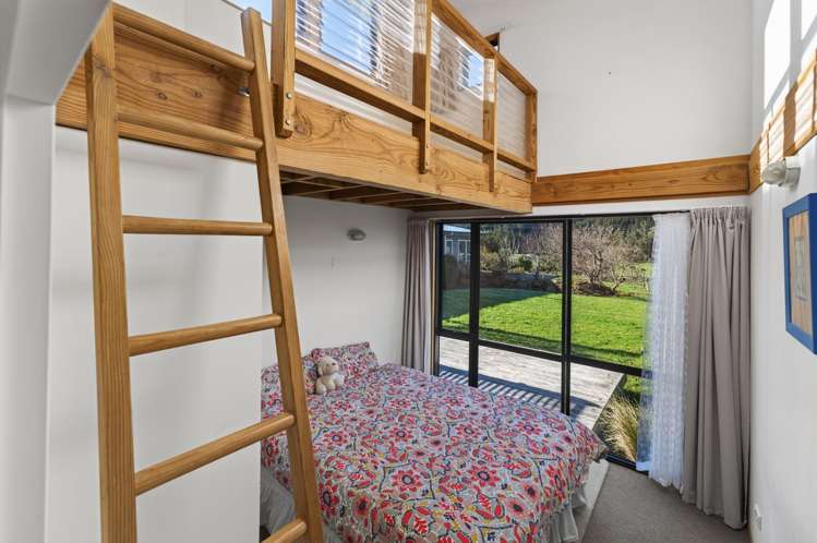 294 Pigeon Valley Road Wakefield_20