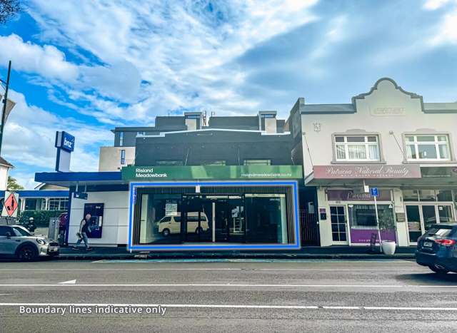 Unique Remuera Road retail with outdoor area