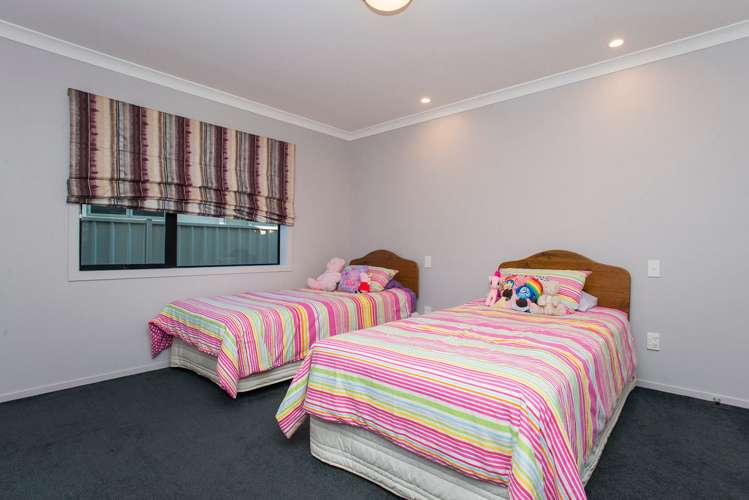 17 Pohutukawa Grove Lytton West_13