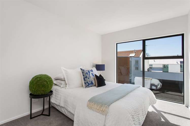 2/6 Naseby Street Merivale_14