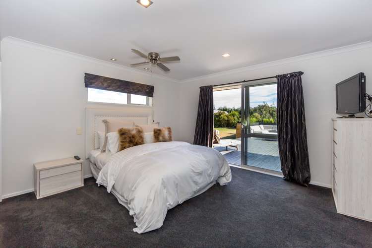 6 Boulez Mews Rolleston_11