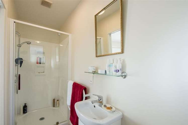 41a Dillons Point Road Islington_18