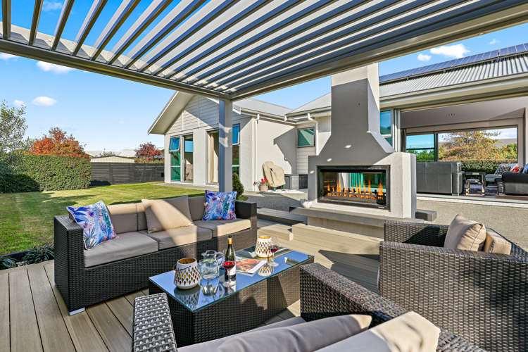 8 Wrybill Way Point Wells_3