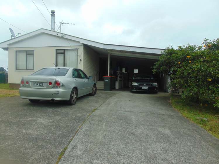 15 Plumley Crescent Mangere_9