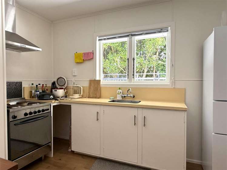 7 Vodanovich Road Te Atatu South_7