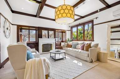 12 Shipherds Avenue_4