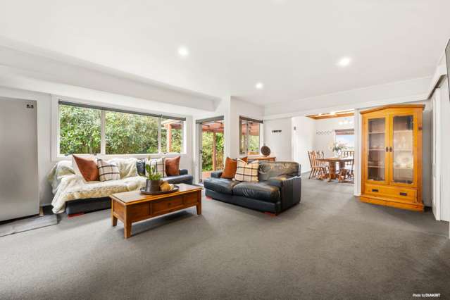 Character, Views & Lifestyle on 1.4ha