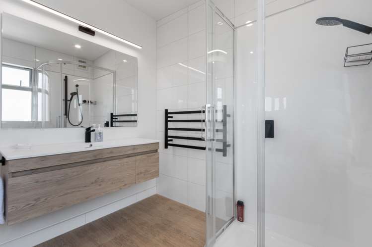 82 Meeanee Quay Westshore_9