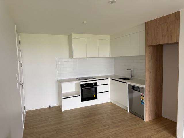 9/6 Treasure Lane Te Atatu South_1