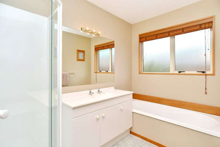 60a Hewitts Road Woodend_18