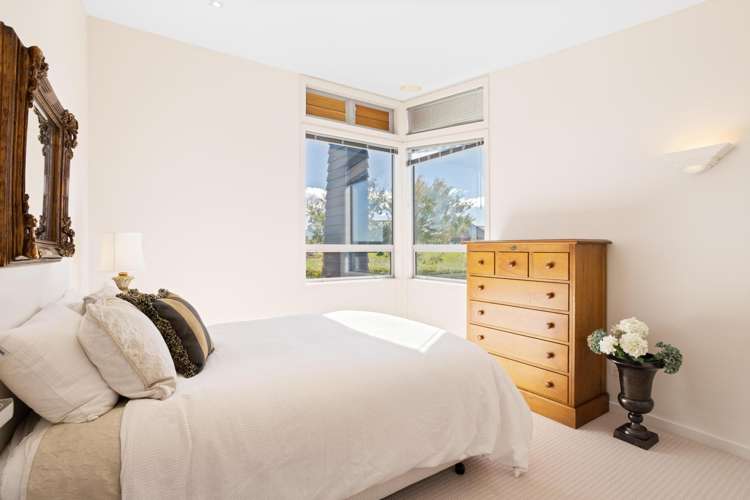 105 Marlborough Ridge Drive Fairhall_21