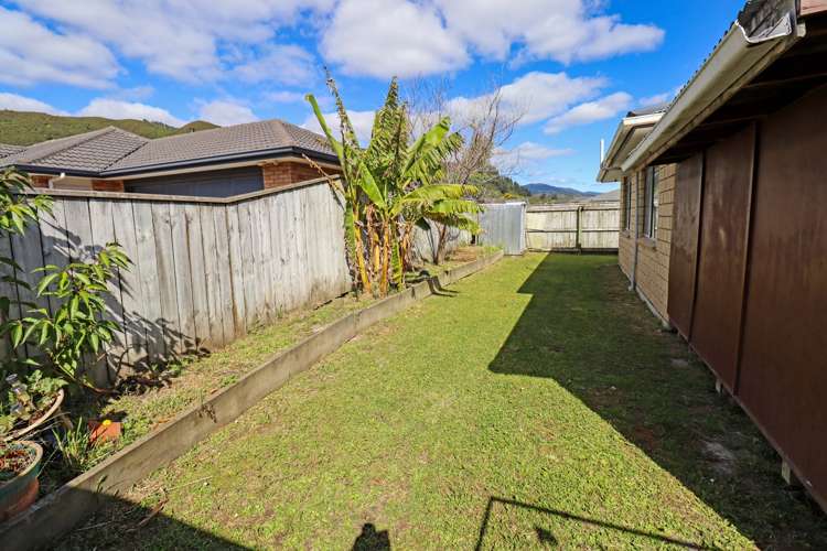 37 Fraser Colman Grove Wainuiomata_13