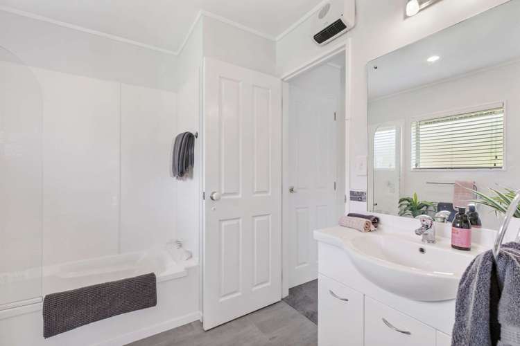 37 Serene Place Gulf Harbour_12