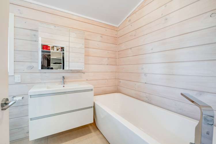 47 McKenzie Avenue Arkles Bay_11