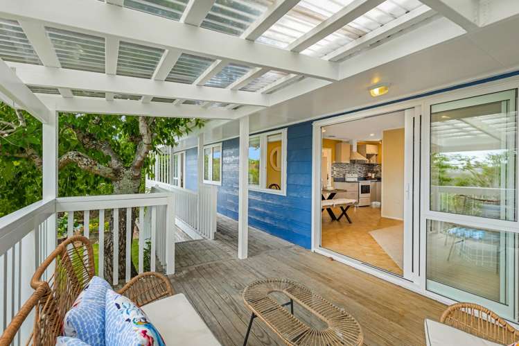 1/32 Neil Avenue Te Atatu Peninsula_11