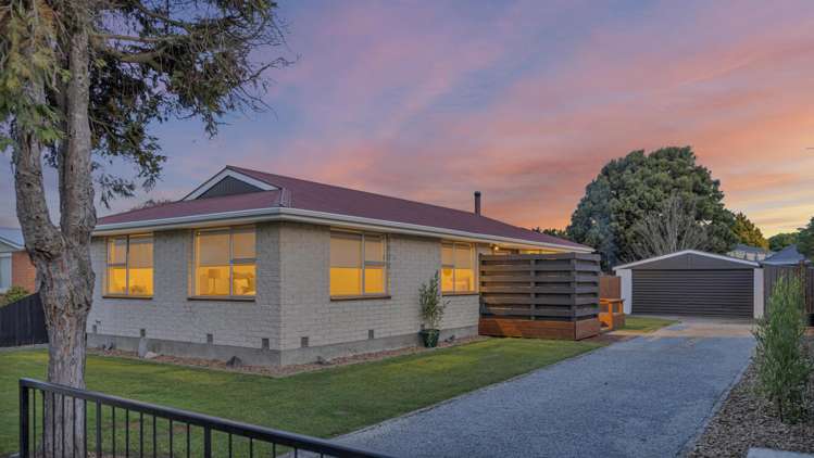 9 Charnwood Crescent Bishopdale_19