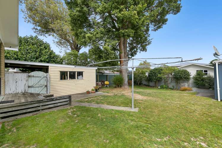 8 Kentucky Street Totara Park_20