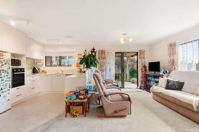 4/45 Queen Street Pukekohe_1