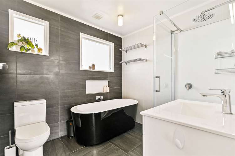 1/96 Verbena Road Birkdale_12