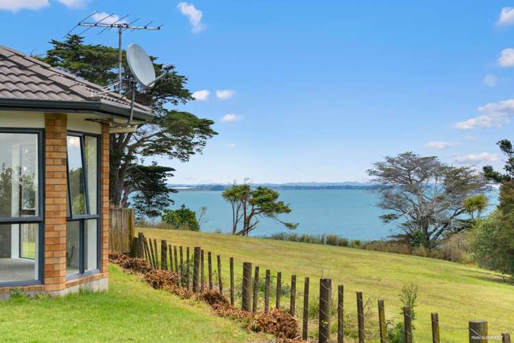 3 Nicholas Gibbons Drive Clendon Park_6