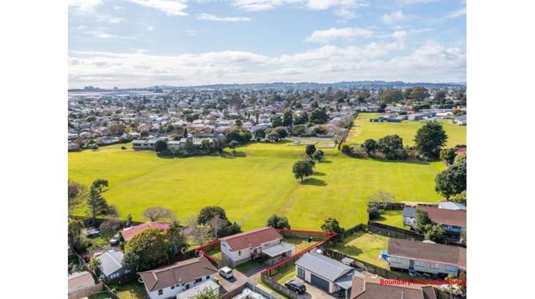 2/6 Bundena Place Clendon Park_15