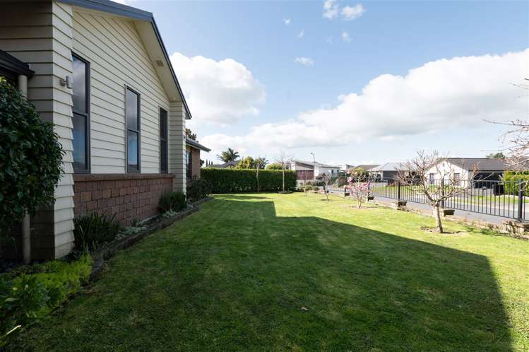 15 Malbec Place Rototuna_25