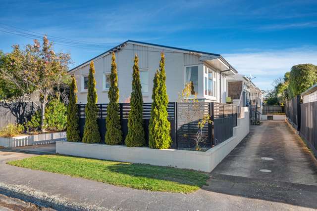 Sunny, Stylish & So Central - Merivale Gem!