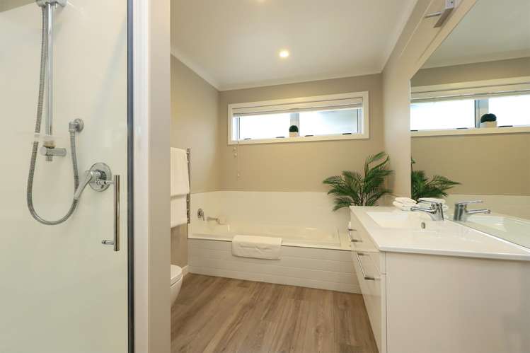 4e Read Crescent Clive_11