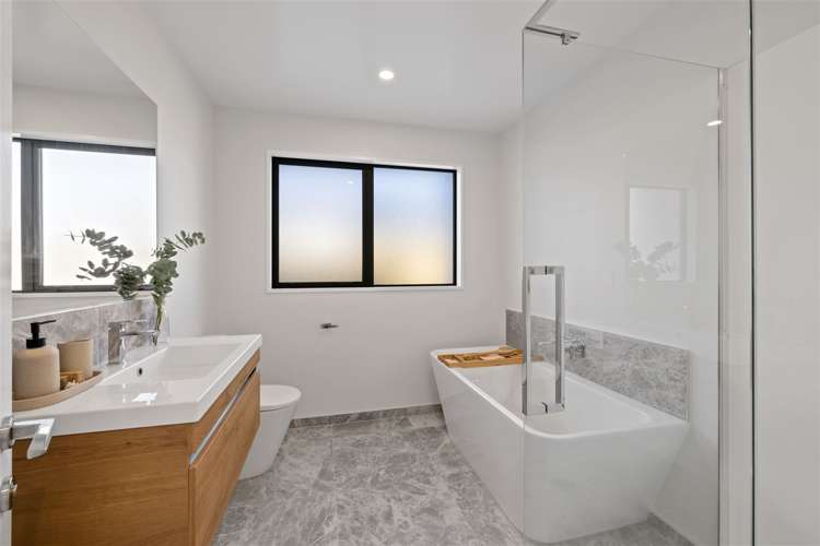 9 Llew Summers Street Belfast_13