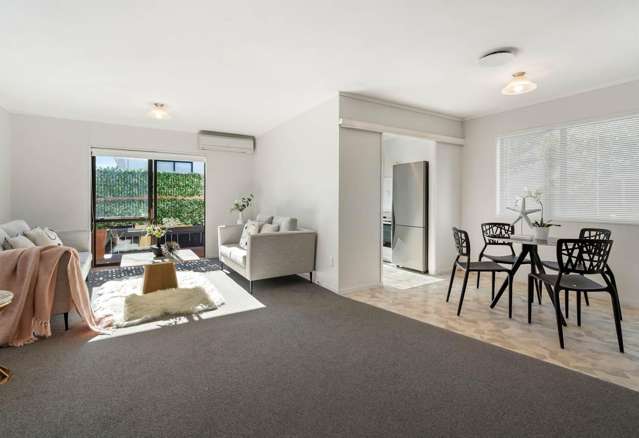 2/136 Moore Street Howick_3