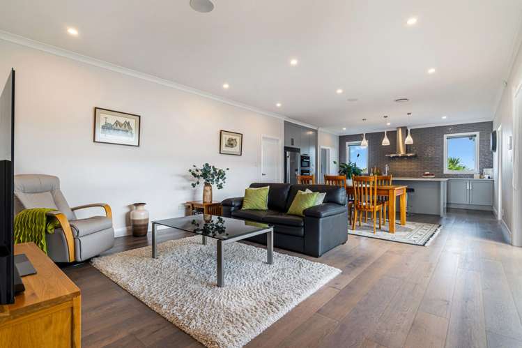 15 Flavell Drive Orewa_10