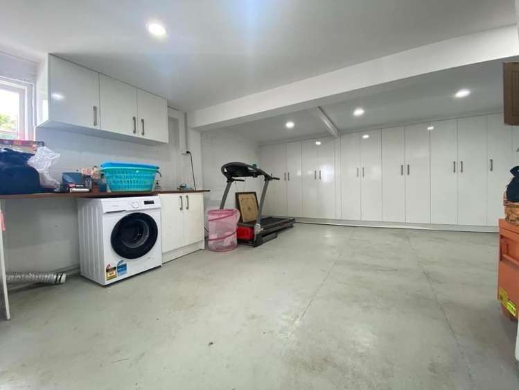 211 Sturges Road Henderson_12