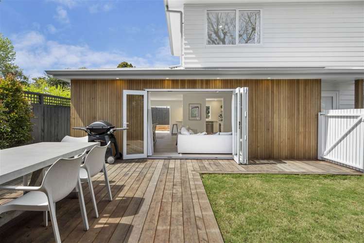 2/6 Marsh Avenue Forrest Hill_2