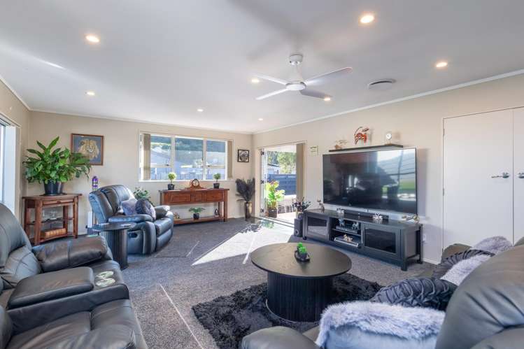 5A Fremont Grove Totara Park_4