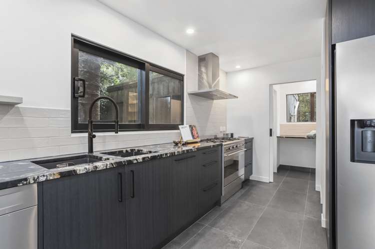 244 Konini Road Titirangi_11