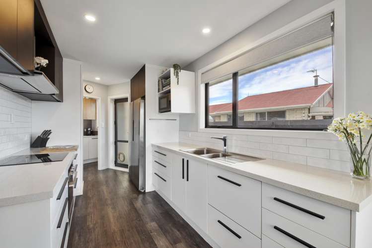 6 Oakley Crescent Hornby_2