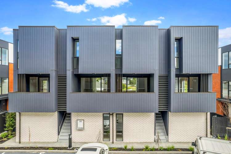 6/4 Treasure Lane Te Atatu South_10