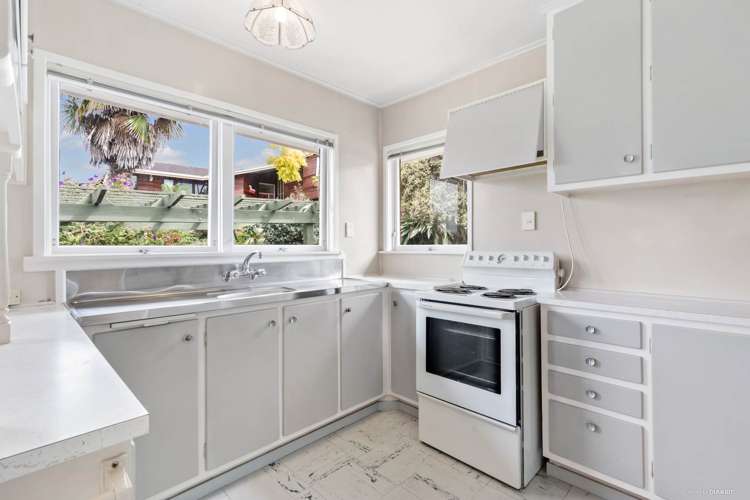 1/6 East Coast Road Milford_6