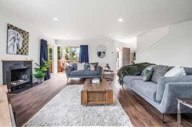 2/38a Rarangi Road_1