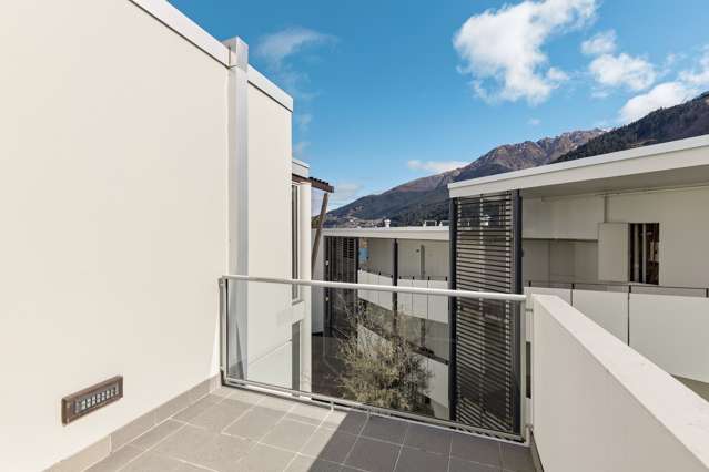 314/21 Stanley Street Queenstown_4