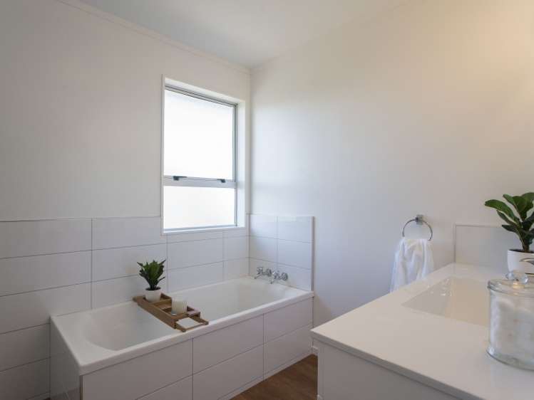 58 Cambrian Street Churton Park_12